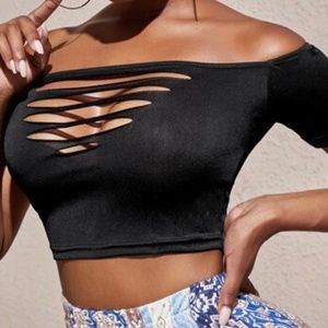 BLACK RIPPED CROP TOP